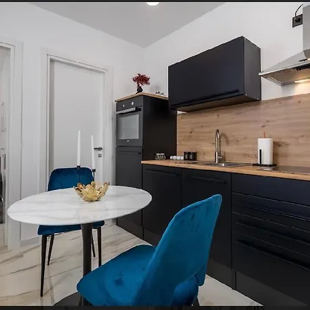 Premium 2 * Rijeka